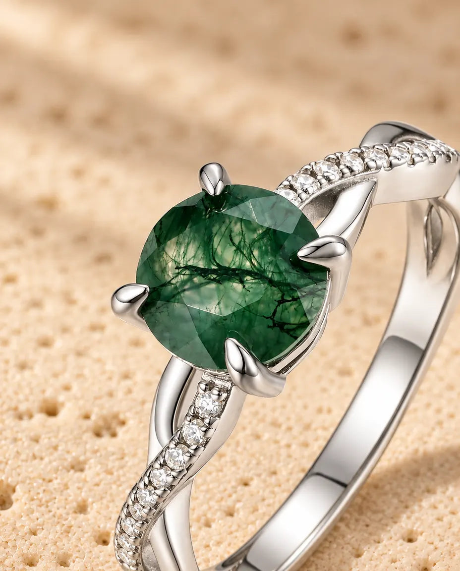 Round Moss Agate Engagement Ring in 925 Sterling Silver - close-up of the moss agate and its setting