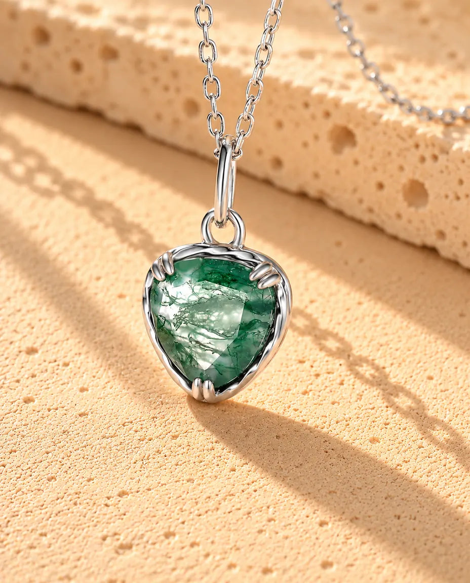 Heart Moss Agate Pendant Necklace in 925 Sterling Silver - close-up of the moss agate and its setting